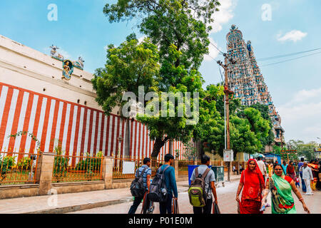 Madurai, India - 2 Gennaio 2018 : Meenakshi Amman Tempio e tourist Foto Stock