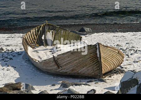 Vecchio abbandonato la caccia alla balena in barca Whalers Bay, isola Deception, a sud le isole Shetland, Antartide Foto Stock