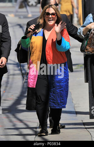 Gli ospiti che arrivano all'El Capitan Entertainment Center di Los Angeles, California, precedendo il loro aspetto su 'Jimmy Kimmel Live!" dotate di: Melissa McCarthy dove: Los Angeles, California, Stati Uniti quando: 07 maggio 2018 Credit: WENN.com Foto Stock