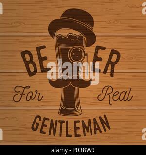 Birra per veri gentleman. La birra artigianale badge. Illustrazione Vettoriale. Vintage design per bar, pub e ristorante business. Legno fotorealistico incisi craf Illustrazione Vettoriale