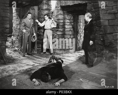 Pellicola originale titolo: Frankenstein. Titolo inglese: FRANKENSTEIN: Frankenstein. Regista: james WHALE. Anno: 1931. Stelle: EDWARD VAN SLOAN; JOHN BOLES; COLIN CLIVE. Credito: Universal Pictures / Album Foto Stock