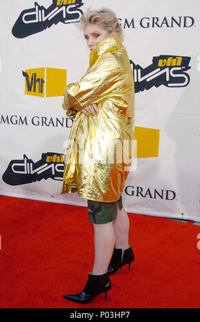 Debbie Harry dei Blondie arrivando a VH1 divi a MGM Grand Arena di Las Vegas. 18 Aprile 2004Blondie DebbieHarry033 Red Carpet Event, verticale, STATI UNITI D'AMERICA, industria cinematografica, celebrità, fotografia, Bestof, arte cultura e intrattenimento, Topix celebrità moda / Verticale, meglio di, evento nella vita di Hollywood - California, moquette rossa e dietro le quinte, USA, industria cinematografica, celebrità, movie celebrità, personaggi televisivi, musica celebrità, fotografia, Bestof, arte cultura e intrattenimento, Topix, verticale, una persona, dall'anno , 2004, inchiesta tsuni@Gamma-USA.com moda - a piena lunghezza Foto Stock