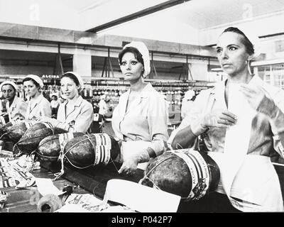 Pellicola originale titolo: mortadella, LA. Titolo inglese: LADY LIBERTY. Regista: MARIO MONICELLI. Anno: 1971. Stelle: SOPHIA LOREN. Credito: WARNER BROTHERS / Album Foto Stock