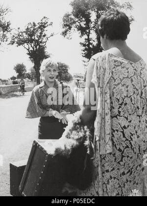 Pellicola originale titolo: Le notti di Cabiria. Titolo inglese: notti di Cabiria. Il regista Federico Fellini. Anno: 1957. Stelle: Giulietta Masina n. Credito: DINO DE LAURENTIS / Album Foto Stock