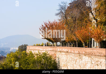 Budapest dal lato di Buda. Le colline di Buda è enorme area nella parte ovest di Budapest Foto Stock