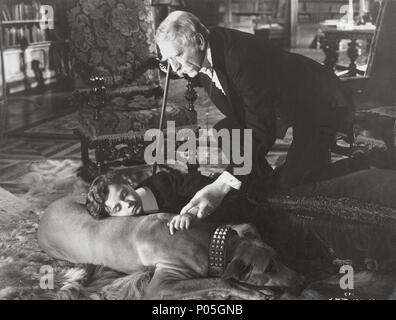 Pellicola originale titolo: Little Lord Fauntleroy. Titolo inglese: Little Lord Fauntleroy. Regista: JOHN CROMWELL. Anno: 1936. Stelle: FREDDIE BARTOLOMEO; C. AUBREY SMITH. Credito: United Artists / Album Foto Stock