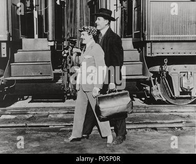 Pellicola originale titolo: Sette anni di sfortuna. Titolo inglese: sette anni di sfortuna. Regista: Max Linder. Anno: 1921. Stelle: Max Linder. Credito: Robertson-COLE DISTRIBUZIONE / Album Foto Stock