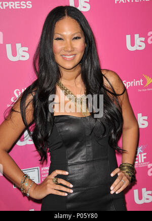 Kimora Lee Simmons - Us Weekly Hot stelle di Hollywood che hanno cura di Los Angeles.Kimoea Lee Simmons 30 Red Carpet Event, verticale, STATI UNITI D'AMERICA, industria cinematografica, celebrità, fotografia, Bestof, arte cultura e intrattenimento, Topix celebrità moda / Verticale, meglio di, evento nella vita di Hollywood - California, moquette rossa e dietro le quinte, USA, industria cinematografica, celebrità, movie celebrità, personaggi televisivi, musica celebrità, fotografia, Bestof, arte cultura e intrattenimento, Topix, verticale, una persona, dall'anno , 2010, inchiesta tsuni@Gamma-USA.com - Tre quarti Foto Stock