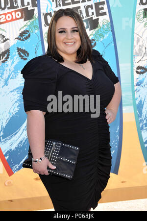 Nikki Blonsky Teen Choice Awards 2010 al Amphitheatre di Gibson in Los Angeles.NikkiBlonsky 23 Red Carpet Event, verticale, STATI UNITI D'AMERICA, industria cinematografica, celebrità, fotografia, Bestof, arte cultura e intrattenimento, Topix celebrità moda / Verticale, meglio di, evento nella vita di Hollywood - California, moquette rossa e dietro le quinte, USA, industria cinematografica, celebrità, movie celebrità, personaggi televisivi, musica celebrità, fotografia, Bestof, arte cultura e intrattenimento, Topix, verticale, una persona, dall'anno , 2010, inchiesta tsuni@Gamma-USA.com - Tre quarti Foto Stock