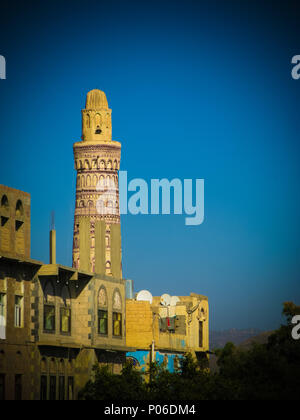 Vista Jibla città vecchia e ex sinagoga nello Yemen Foto Stock