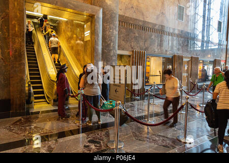 L'Empire State Building lobby, Empire State Building, Midtown, New York City USA Foto Stock