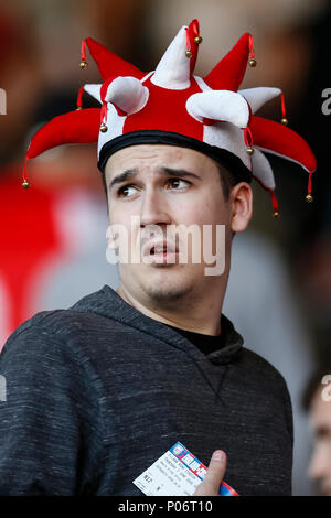 Leeds, Regno Unito. Il 7 giugno, 2018. Un ventilatore in Inghilterra prima della International amichevole tra Inghilterra e Costa Rica a Elland Road il 7 giugno 2018 a Leeds, Inghilterra. (Foto di Daniel Chesterton/phcimages.com) Credit: Immagini di PHC/Alamy Live News Foto Stock