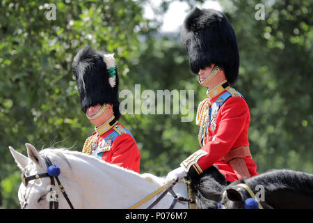Londra, UK, 9 giugno 2018. S.a.r. il principe William, il Duca di Cambridge, sul suo cavallo, Wellesey, Trooping il credito di colore: amanda rose/Alamy Live News Credito: amanda rose/Alamy Live News Foto Stock