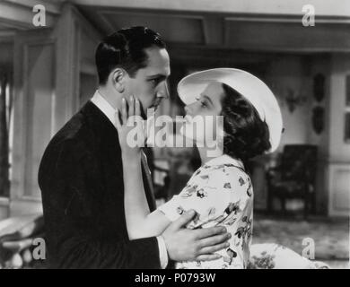 Pellicola originale titolo: Dark Angel. Titolo inglese: il Dark Angel. Regista: SIDNEY FRANKLIN. Anno: 1935. Stelle: FREDRIC MARZO; MERLE OBERON. Credito: United Artists / Album Foto Stock