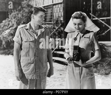 Pellicola originale titolo: IL CUORE affrettate. Titolo inglese: il cuore affrettate. Regista: VINCENT Sherman. Anno: 1949. Stelle: RONALD REAGAN; PATRICIA NEAL. Credit: Associated British Pathe / Album Foto Stock