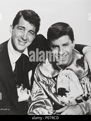 Pellicola originale titolo: Artisti e modelli. Titolo inglese: Artisti e modelli. Regista: FRANK TASHLIN. Anno: 1955. Stelle: Jerry Lewis; Dean Martin. Credito: Paramount Pictures / Album Foto Stock