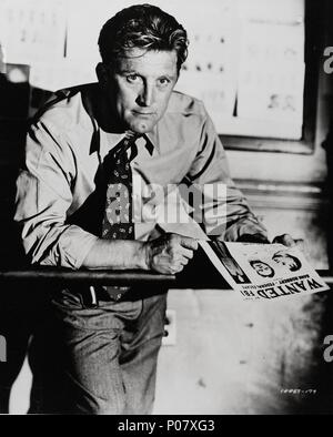 Pellicola originale titolo: detective story. Titolo inglese: detective story. Regista: William Wyler. Anno: 1951. Stelle: Kirk Douglas. Credito: Paramount Pictures / Album Foto Stock