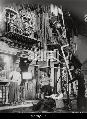 Pellicola originale titolo: DEAD END. Titolo inglese: DEAD END. Regista: William Wyler. Anno: 1937. Stelle: William Wyler. Credito: GOLDWYN/United Artists / Album Foto Stock