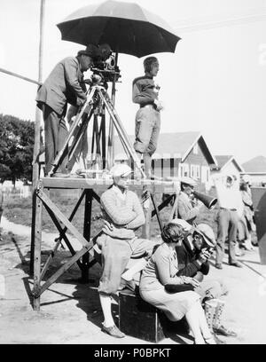 Pellicola originale titolo: collège. Titolo inglese: collège. Regista: james W. HORNE. Anno: 1927. Stelle: BUSTER KEATON; DEWITT JENNINGS; James W. HORNE. Credito: United Artists / Album Foto Stock