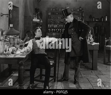 Pellicola originale titolo: DR. JEKYLL e il sig. HYDE. Titolo inglese: DR. JEKYLL e il sig. HYDE. Regista: JOHN S. ROBERTSON. Anno: 1920. Stelle: JOHN BARRYMORE. Credito: Paramount Pictures / Album Foto Stock