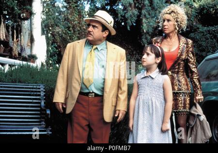 Pellicola originale titolo: Matilda. Titolo inglese: Matilda. Regista: DANNY DEVITO. Anno: 1996. Stelle: DANNY DEVITO; RHEA PERLMAN; MARA WILSON. Credito: TRISTAR PICTURES / Album Foto Stock