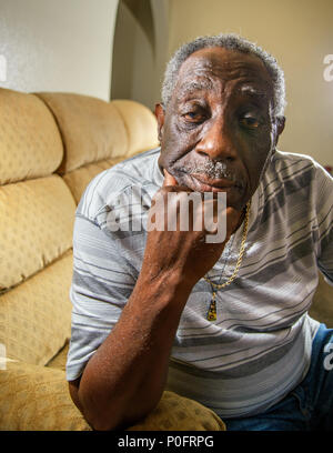 Un uomo di 81 anni, Tucson, Arizona, Stati Uniti. Foto Stock