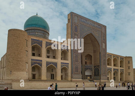 Mir-ho Arab madrasa, Poi Kalyan complessa, Bukhara, Uzbekistan Foto Stock