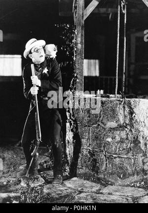 Pellicola originale titolo: del ragazzo della nonna. Titolo inglese: del ragazzo della nonna. Regista: FRED NEWMEYER. Anno: 1922. Stelle: Harold Lloyd. Credito: Hal Roach / Album Foto Stock