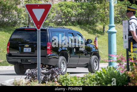 La Malbaie, Canada. 09 Giugno, 2018. 09 giugno 2018, il presidente statunitense Donald Trump lascia il Vertice G7 ubicazione. Credito: Michael Kappeler/dpa/Alamy Live News Foto Stock