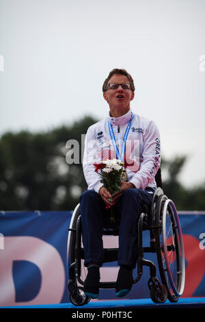 Il 9 giugno 2018, Ada Ciganlija CORSO REGATA, Belgrado, Serbia; ECA Canoa Sprint e Paracanoe Senior European Championships; Emma ali di GBR celebra durante la premiazione delle Donne 200m gara sprint Foto Stock