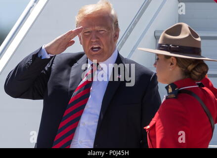 Saguenay, Canada. 8 Giugno, 2018. U.S presidente Donald Trump in arrivo per il Vertice G7 Canada 2018. Credito: Patrice Lapointe/ZUMA filo/Alamy Live News Foto Stock