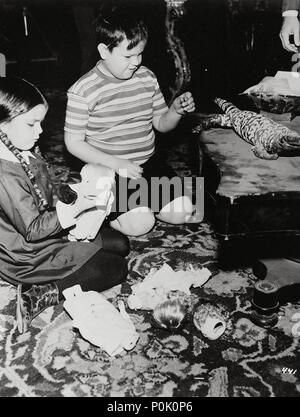 Pellicola originale titolo: famiglia Addams, IL-TV. Titolo inglese: famiglia Addams, IL-TV. Anno: 1964. Stelle: KEN WEATHERWAX; LISA LORING. Credito: FILMWAYS / Album Foto Stock