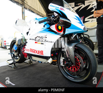 Moto elettrica Mugen, TT Zero, Isle of Man TT 2018. Tourist Trophy gara su strada, box / paddock Foto Stock