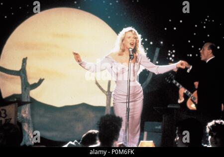 Pellicola originale titolo: troppo caldo per maniglia / La sposa l'uomo. Titolo inglese: troppo caldo per maniglia / La sposa l'uomo. Regista: JERRY REES. Anno: 1991. Stelle: Kim Basinger. Credito: HOLLYWOOD foto / Album Foto Stock