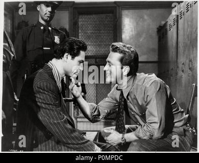 Pellicola originale titolo: detective story. Titolo inglese: detective story. Regista: William Wyler. Anno: 1951. Stelle: Kirk Douglas. Credito: Paramount Pictures / Album Foto Stock