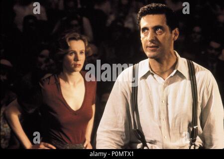 Pellicola originale titolo: CRADLE WILL ROCK. Titolo inglese: CRADLE WILL ROCK. Regista: tim Robbins. Anno: 1999. Stelle: John Turturro; Emily Watson. Credito: HAVOC / TODD, DEMMIE / Album Foto Stock