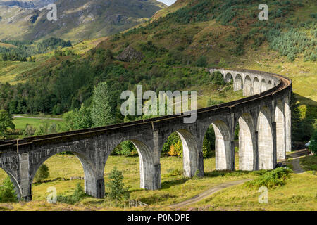 Glenfinnan famoso viadotto ferroviario in Scozia Foto Stock