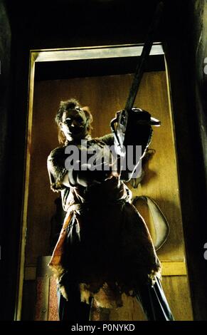 Pellicola originale titolo: Texas Chainsaw Massacre, i. Titolo inglese: Texas Chainsaw Massacre, i. Regista: MARCUS NISPEL. Anno: 2003. Stelle: ANDREW BRYNIARSKI. Credito: New Line Cinema / Album Foto Stock