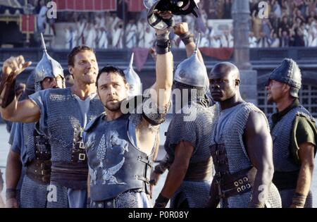 Pellicola originale titolo: Gladiator. Titolo inglese: Gladiator. Regista: RIDLEY SCOTT. Anno: 2000. Stelle: Djimon Hounsou; Russell Crowe; RALPH MOELLER. Credito: DREAMWORKS/Universal Pictures / BUITENDIJK, JAAP / Album Foto Stock