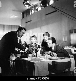 Pellicola originale titolo: STAZIONE TERMINI. Titolo inglese: stazione terminale. Regista: VITTORIO DE SICA. Anno: 1953. Stelle: Jennifer Jones; VITTORIO DE SICA; MONTGOMERY CLIFT. Credito: Columbia Pictures / Album Foto Stock