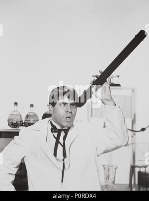 Pellicola originale titolo: Il professore matto. Titolo inglese: Il professore matto. Regista: Jerry Lewis. Anno: 1963. Stelle: Jerry Lewis. Credito: Paramount Pictures / Album Foto Stock