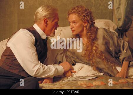 Pellicola originale titolo: IL GOLDEN BOWL. Titolo inglese: IL GOLDEN BOWL. Regista: james Ivory. Anno: 2000. Stelle: Uma Thurman; Nick Nolte. Credito: merchant avorio / Album Foto Stock