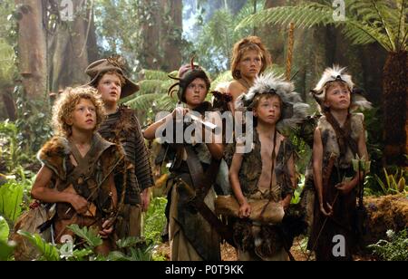 Pellicola originale titolo: PETER PAN. Titolo inglese: PETER PAN. Regista: P. J. HOGAN. Anno: 2003. Stelle: GEORGE MACKAY; RUPERT SIMONIAN; HARRY EDEN; THEODORE CHESTER; PATRICK GOOCH; LACHLAN GOOCH. Credito: Universal Studios / BOLAND, JASIN / Album Foto Stock