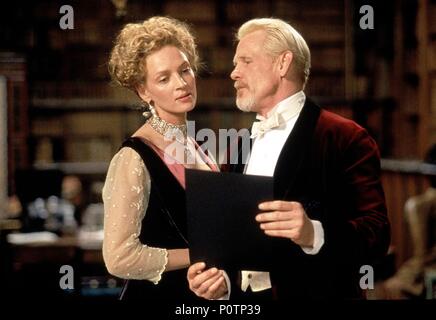 Pellicola originale titolo: IL GOLDEN BOWL. Titolo inglese: IL GOLDEN BOWL. Regista: james Ivory. Anno: 2000. Stelle: Uma Thurman; Nick Nolte. Credito: merchant avorio / Album Foto Stock