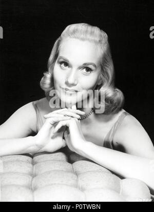 Pellicola originale titolo: RAINTREE COUNTY. Titolo inglese: RAINTREE COUNTY. Regista: EDWARD DMYTRYK. Anno: 1957. Stelle: Eva Marie Saint. Credito: M.G.M / Album Foto Stock