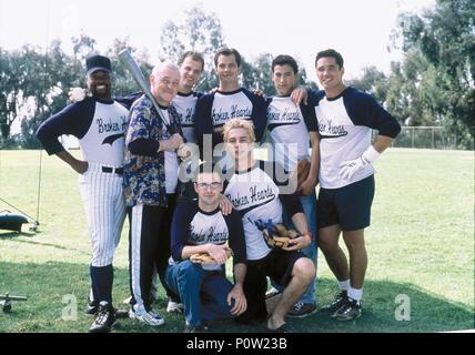 Pellicola originale titolo: IL CLUB DEI CUORI INFRANTI: una commedia romantica. Titolo inglese: IL CLUB DEI CUORI INFRANTI: una commedia romantica. Regista: Greg BARLANTI. Anno: 2000. Stelle: JOHN MAHONEY; ANDREW KEEGAN; JUSTIN THEROUX; Dean Cain; Timothy Olyphant; BEN WEBER. Credito: Sony Pictures Classics / CRAVEN, mimi / Album Foto Stock