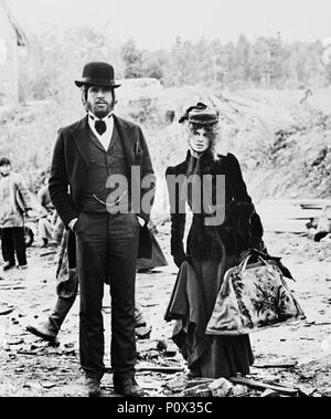 Pellicola originale titolo: MCCABE & MRS. MILLER. Titolo inglese: MCCABE & MRS. MILLER. Regista: Robert Altman. Anno: 1971. Stelle: Warren Beatty; Julie Christie. Credito: WARNER BROTHERS / Album Foto Stock