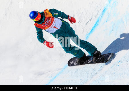 Scotty James (AUS) concorrenti negli uomini della Snowboard Half Pipe qualifiche per i Giochi Olimpici Invernali PyeongChang 2018 Foto Stock