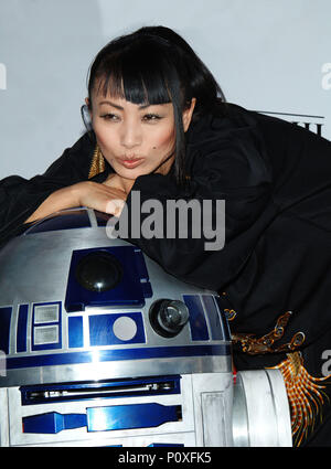 Affidando alla Star War III: La vendetta dei Sith al Westwood Village Theatre di Los Angeles. Maggio 12, 2005. 06 affidando036 Red Carpet Event, verticale, STATI UNITI D'AMERICA, industria cinematografica, celebrità, fotografia, Bestof, arte cultura e intrattenimento, Topix celebrità moda / Verticale, meglio di, evento nella vita di Hollywood - California, moquette rossa e dietro le quinte, USA, industria cinematografica, celebrità, movie celebrità, personaggi televisivi, musica celebrità, fotografia, Bestof, arte cultura e intrattenimento, Topix, verticale, una persona, da anni , 2003-2005, inchiesta tsuni@Gamma-USA.com - Tre Quarte Foto Stock