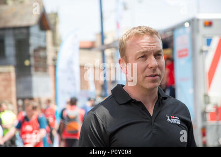 Birmingham, Regno Unito. Il 10 giugno 2018. Sir Chris Hoy a la permette ride Bimingham evento nel centro della città di Birmingham in associazione con HSBC e British escursioni in bicicletta. Il corso è 6.5km lungo o il massimo che si può fare con il corso di andare in giro per la città e oltre. Credito: Steven roe/Alamy Live News Foto Stock